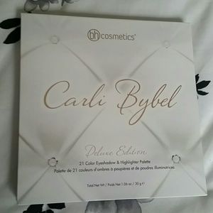 Carli Bybel Deluxe Edition bh cosmetics palette